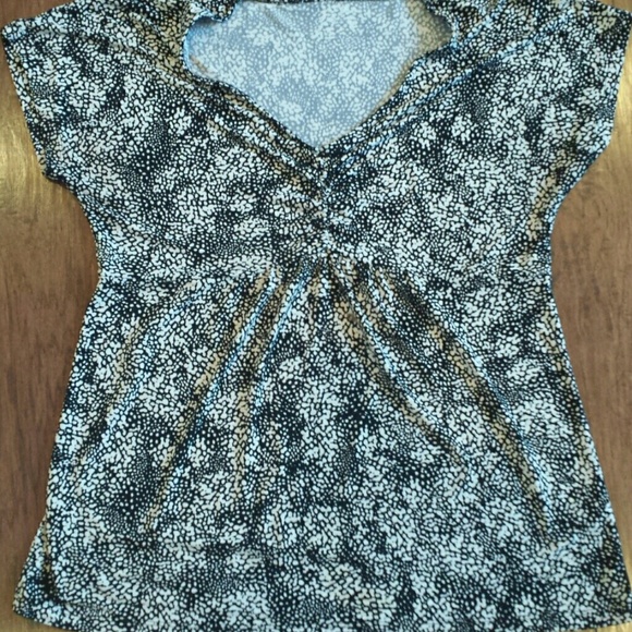 Bundle of 2 blouses - Picture 2 of 3